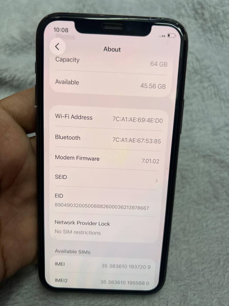 Apple iPhone 11 Pro 4