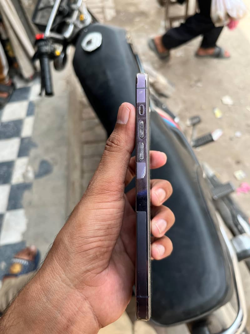 Apple iPhone 14 Pro Max 2