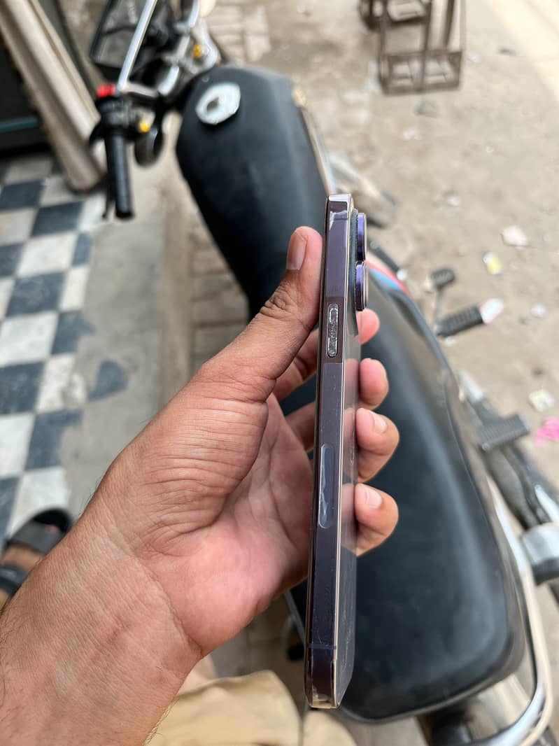 Apple iPhone 14 Pro Max 3