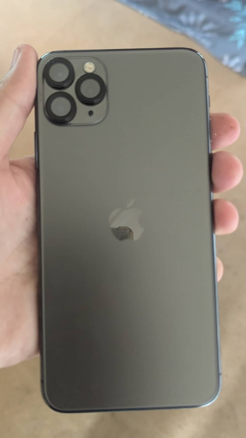 Apple iPhone 11 Pro Max 1