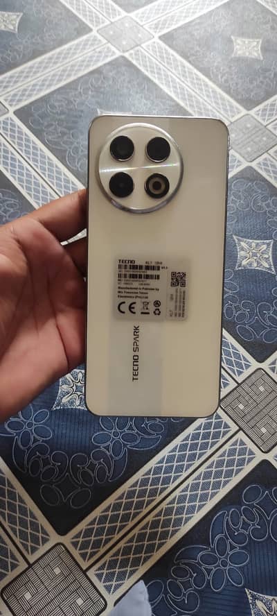 Tecno SPARK 30 Pro