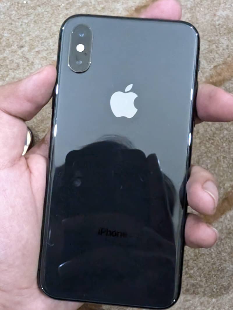 Apple iPhone XS 1