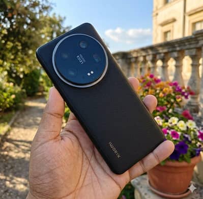 Xiaomi 14 Ultra (512GB) PTA Approved / Exchange Also