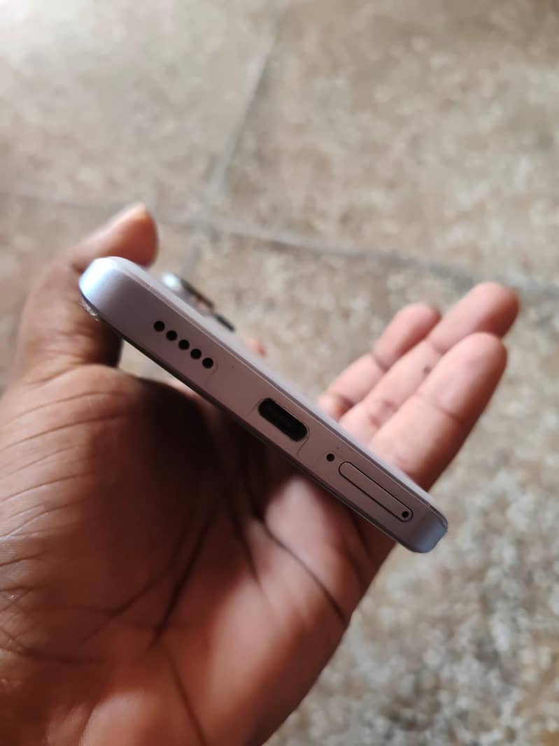 REDMI NOTE 13 PRO PLUS 4
