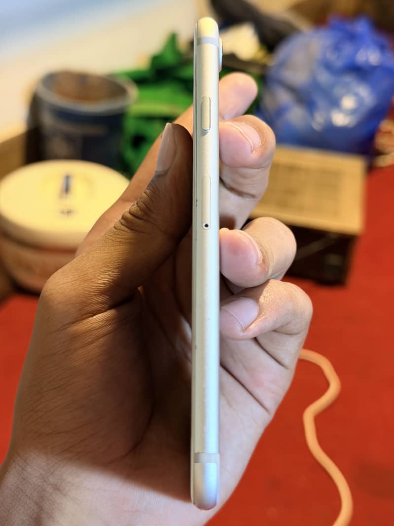 Apple iPhone 7 5
