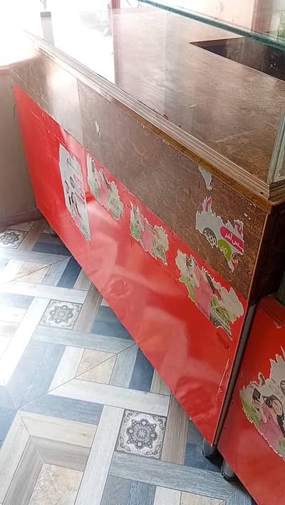 GLASS COUNTER L SHAPE PLYWOOD FOR SALE CONDITION LIKE NEW 03348386245