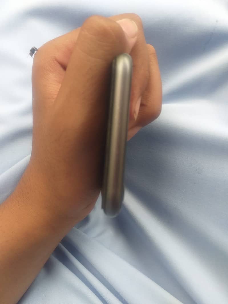 Apple iPhone 8 1