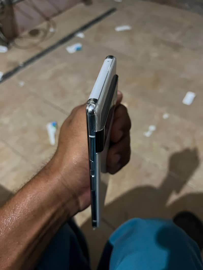Google Pixel 6 Pro 2