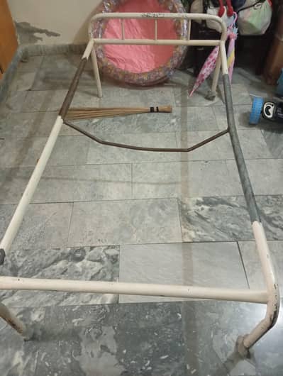 Iron charpai