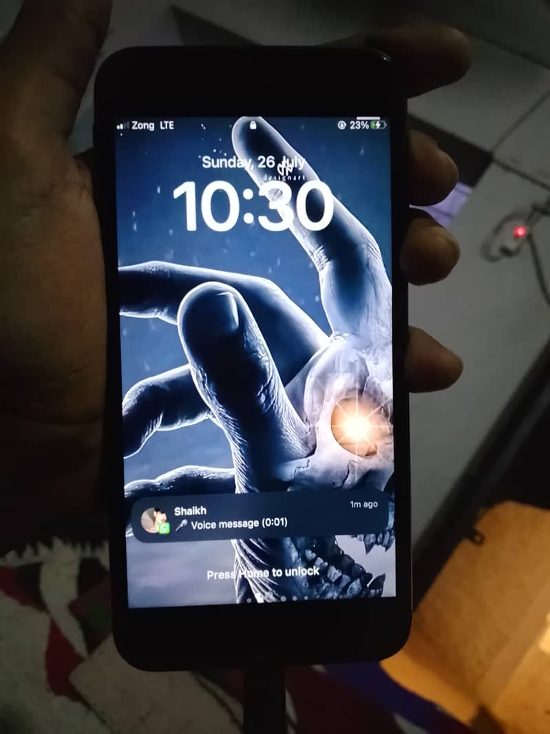 Apple iPhone 8 Plus 2