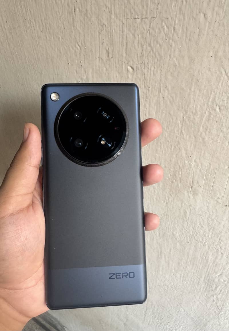 Infinix Zero 40 1