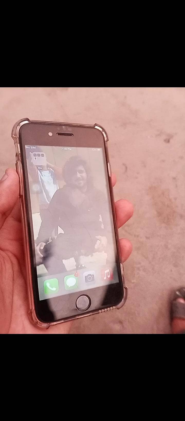 Apple iPhone 6S 1