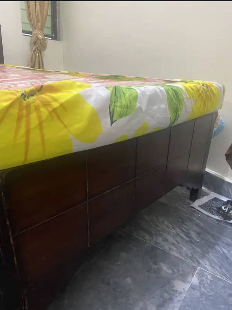 SINGLE BED 1