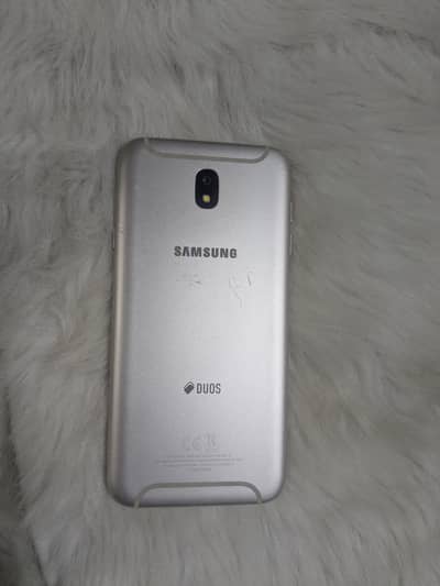 Samsung Mobile J7