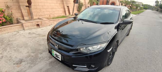 Honda Civic Oriel 1.8 i-VTEC CVT 2016