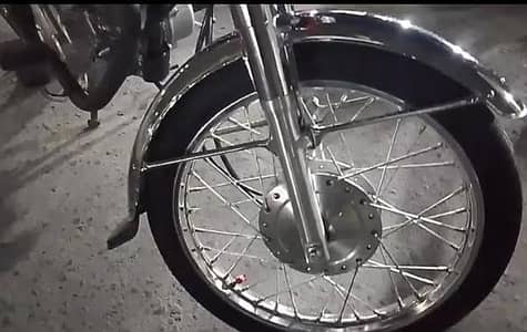 0/3/2/9/3/6/8/3/3/8/0 call only WhatsApp on Honda CG 125 for sale