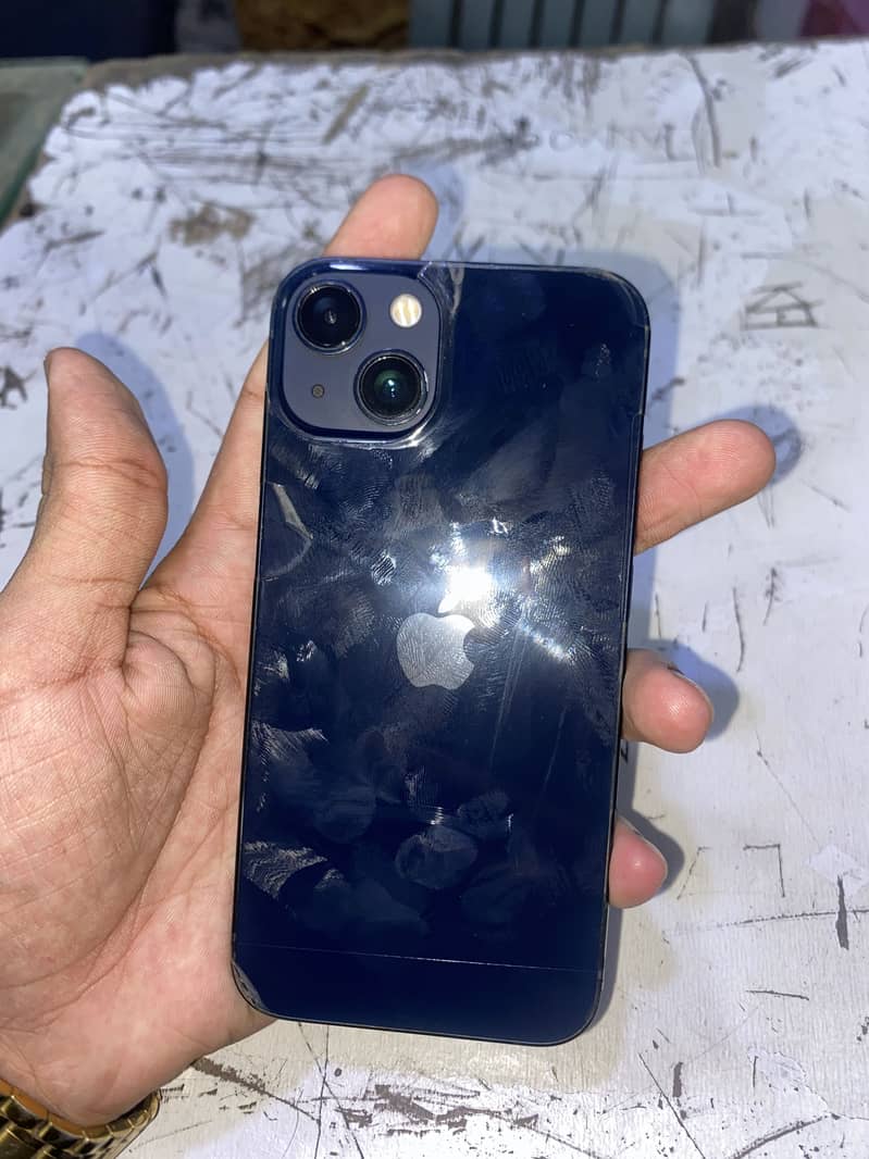 Apple iPhone 13 3