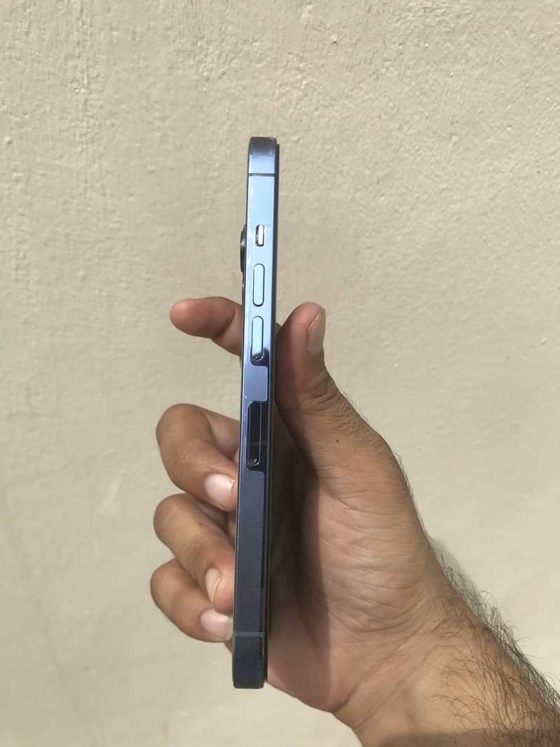 Apple iPhone 13 Pro 6