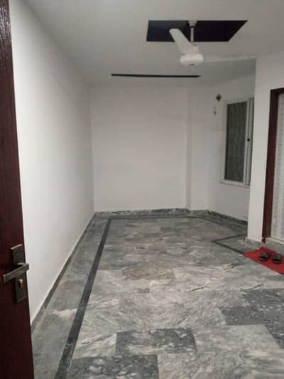 Studio / 1-Bed Apartment for Rent – Available Now