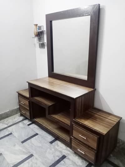 Dressing with Huge Space Draws in Reasonable Price