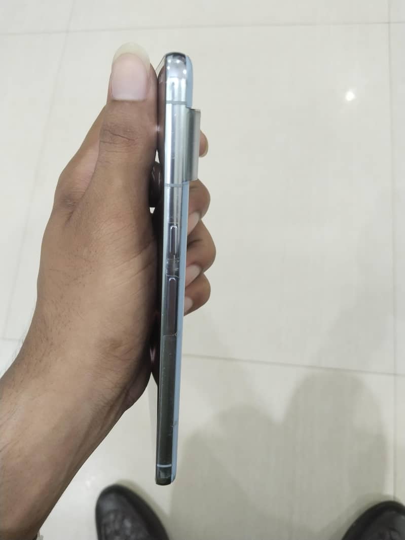 Google pixel 8pro 4