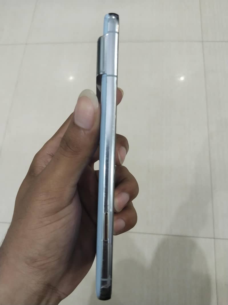 Google pixel 8pro 6