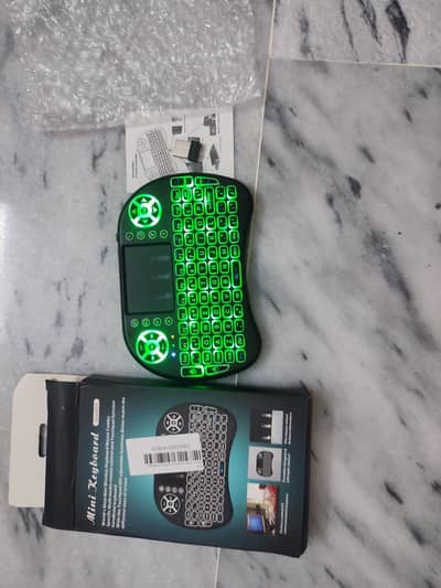 Mini wireless keyboard pad for laptop mobile pc and other components