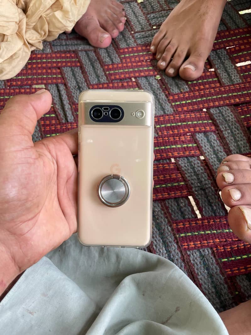 Google Pixel 8 7
