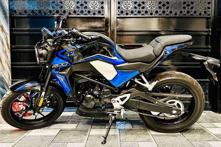 Super Star 200RR 2025 | First Owner | 1645 KM | Lahore Registered Bike