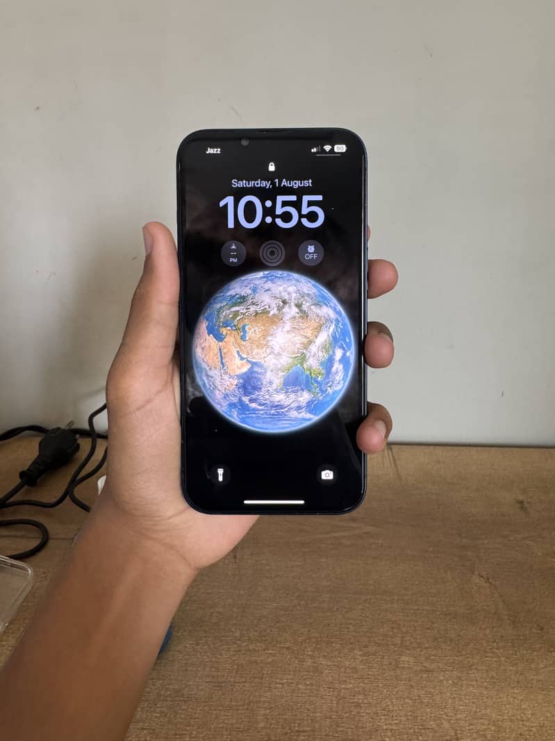 Apple iPhone 13 3