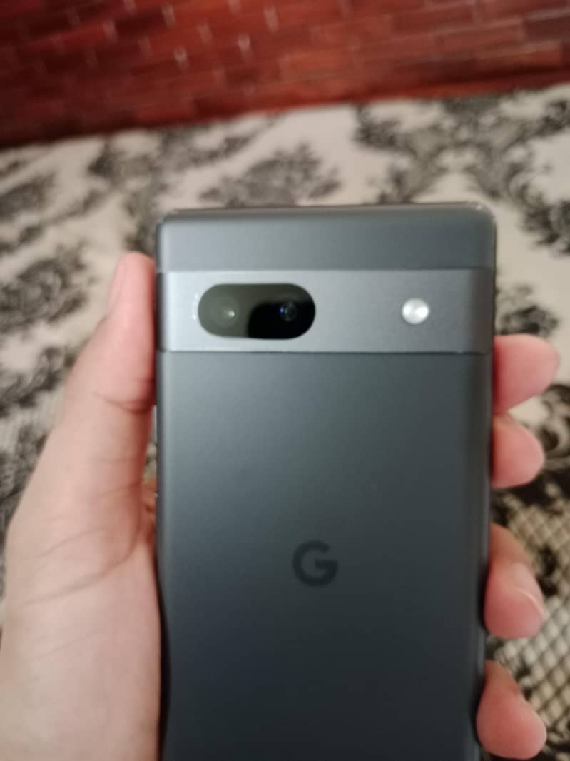 Google Pixel 7a 2