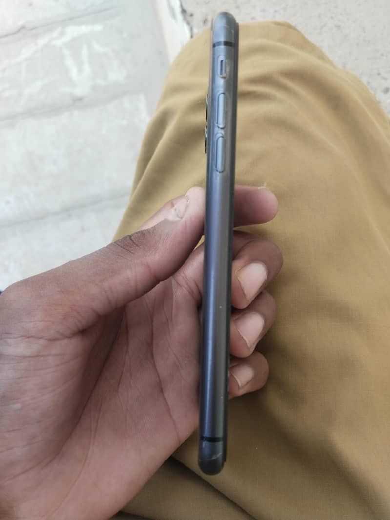 Apple iPhone 11 1