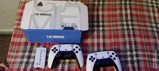 Video game with 2 wireless controller
