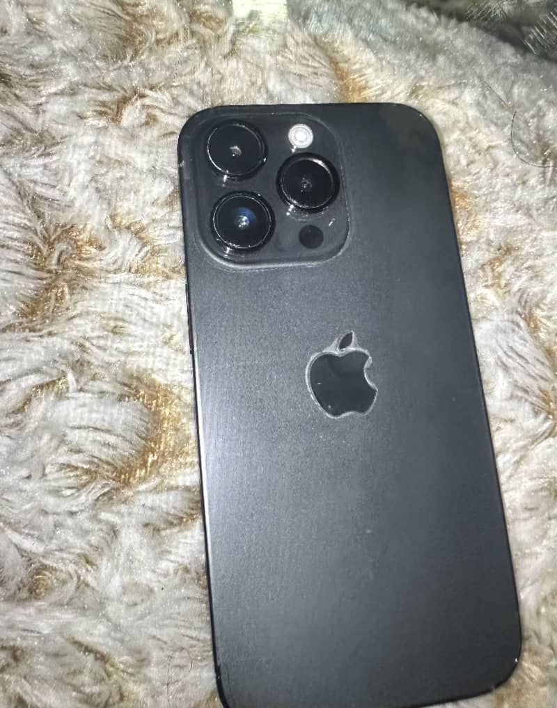 Apple iPhone 14 Pro 1