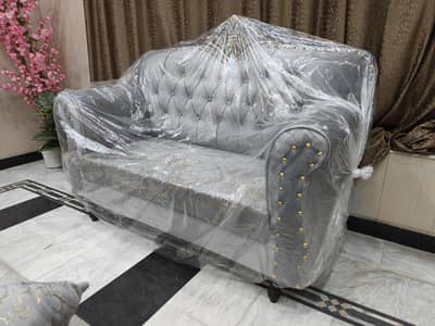 7 seater soffa wooden frame new condition heavy or mzboot bna hua hai
