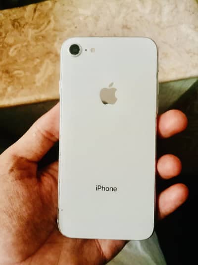IPHONE 8