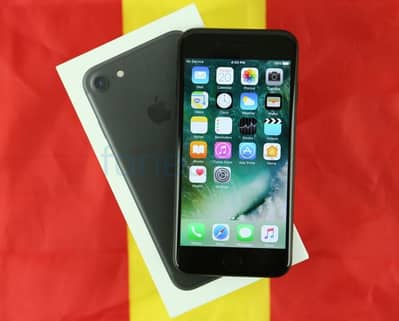 Apple iPhone 7 Official PTA 128GB with Box or charger sath hai