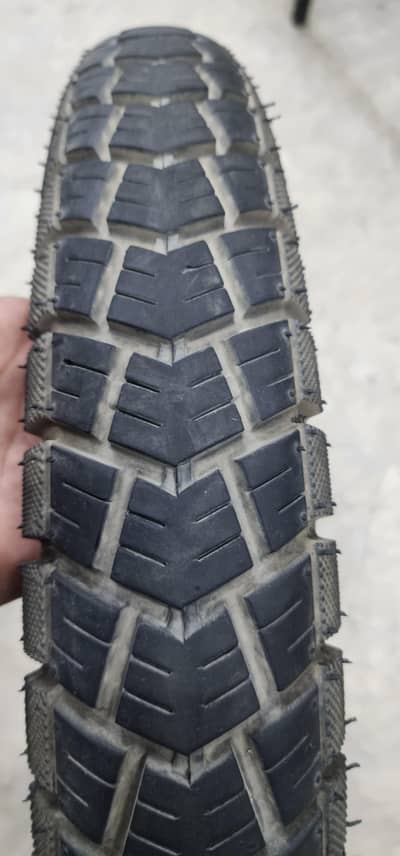 suzuki gr150 stock tyres both.
