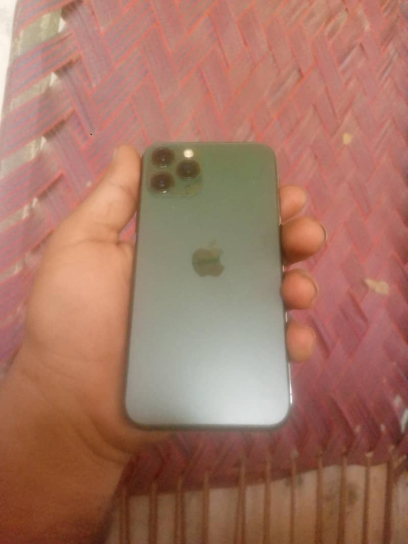 Apple iPhone 11 Pro 1