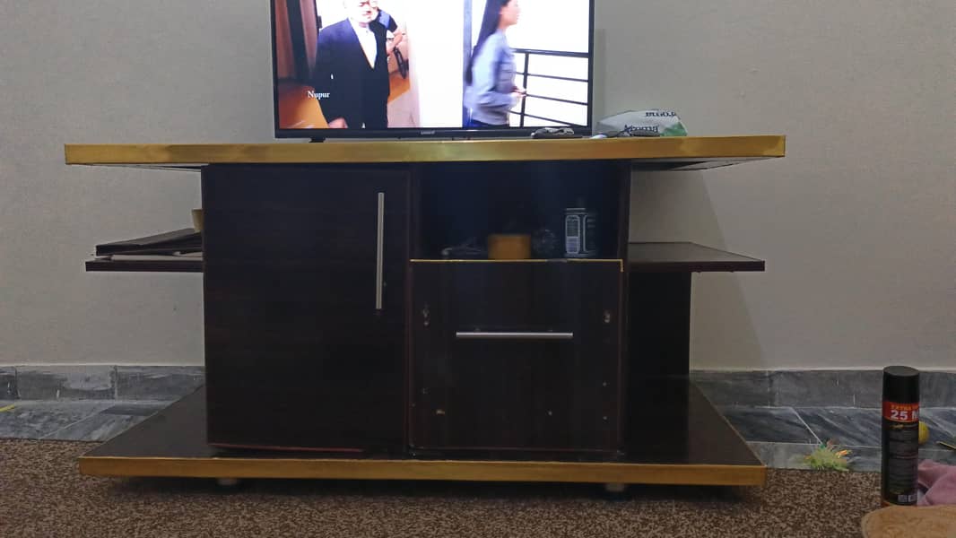 LCD/ TV Rack 0