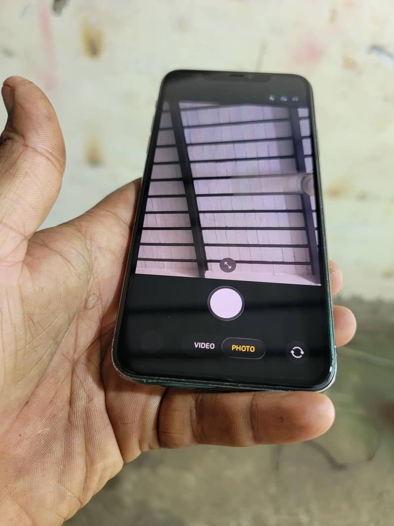 Apple iPhone 11 Pro Max 2
