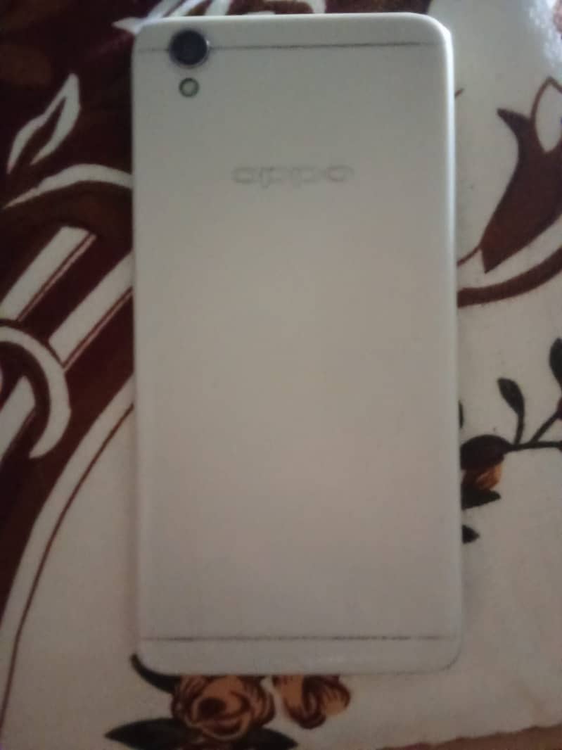 OPPO A37 2
