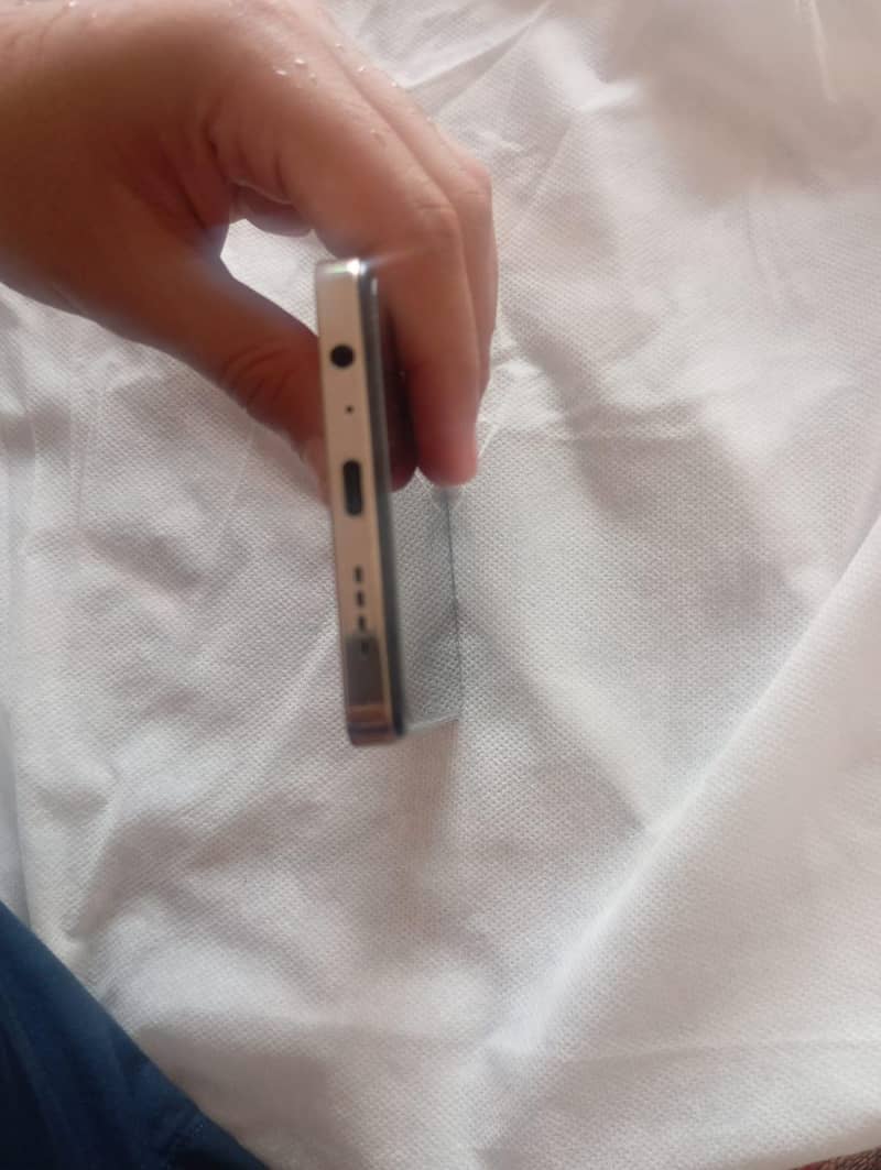 Infinix Note 30 5