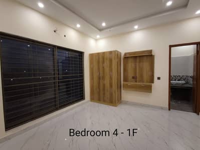 10 Marla Good Location House For Sale In LDA Avenue-1.