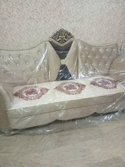 white Color sofa set 7 seater