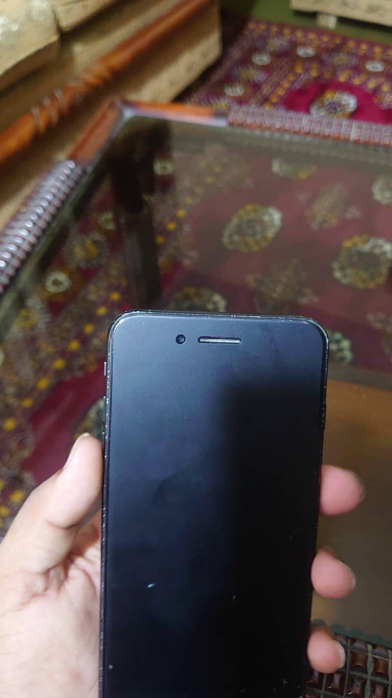 Apple iPhone 7 Plus 2