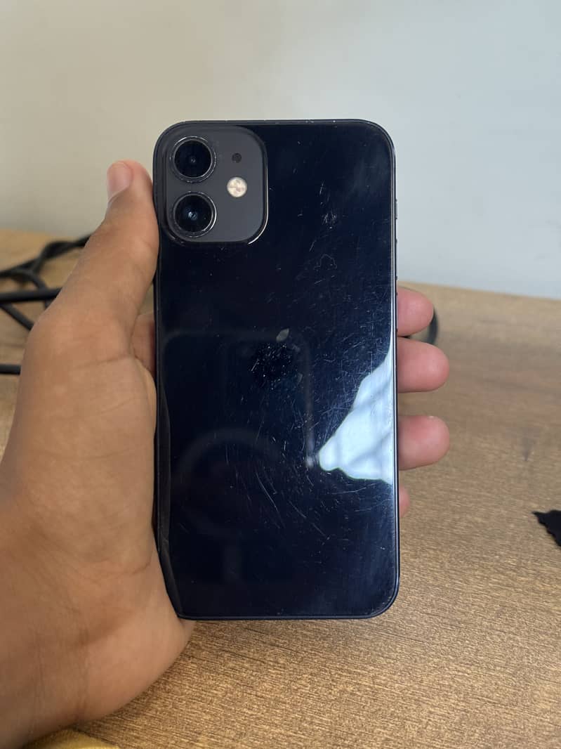 Apple iPhone 12 mini 1