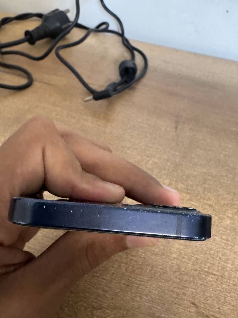 Apple iPhone 12 mini 3