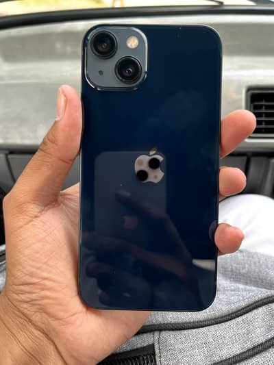 Apple iPhone 13