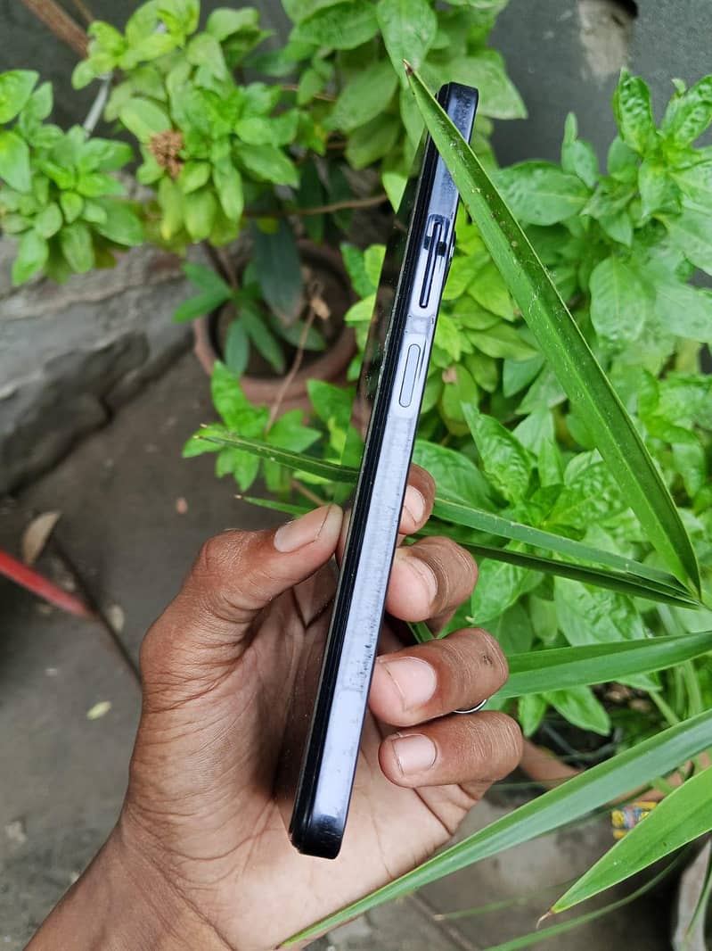 Infinix Note 30 5